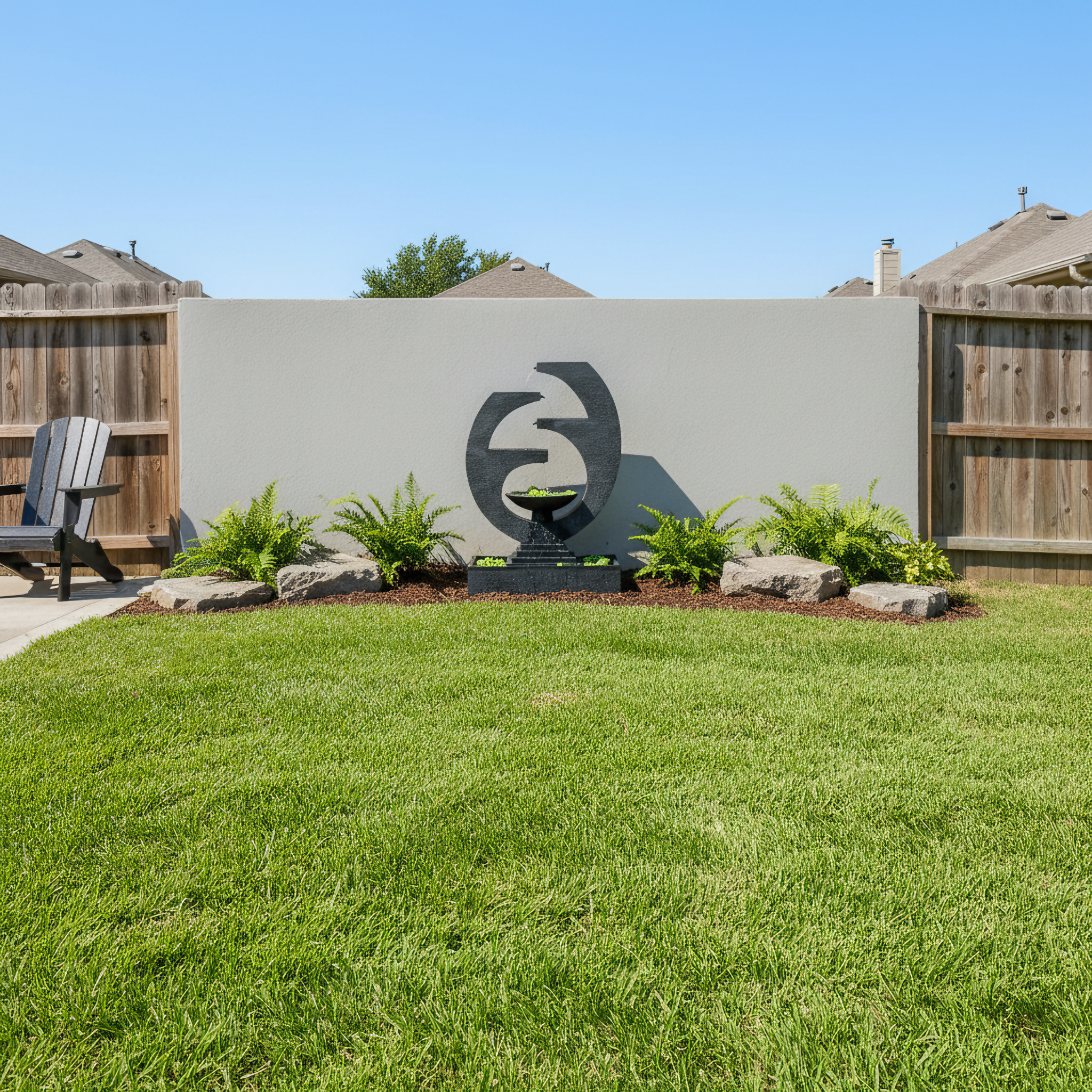 New Eclipse Fountain - medium